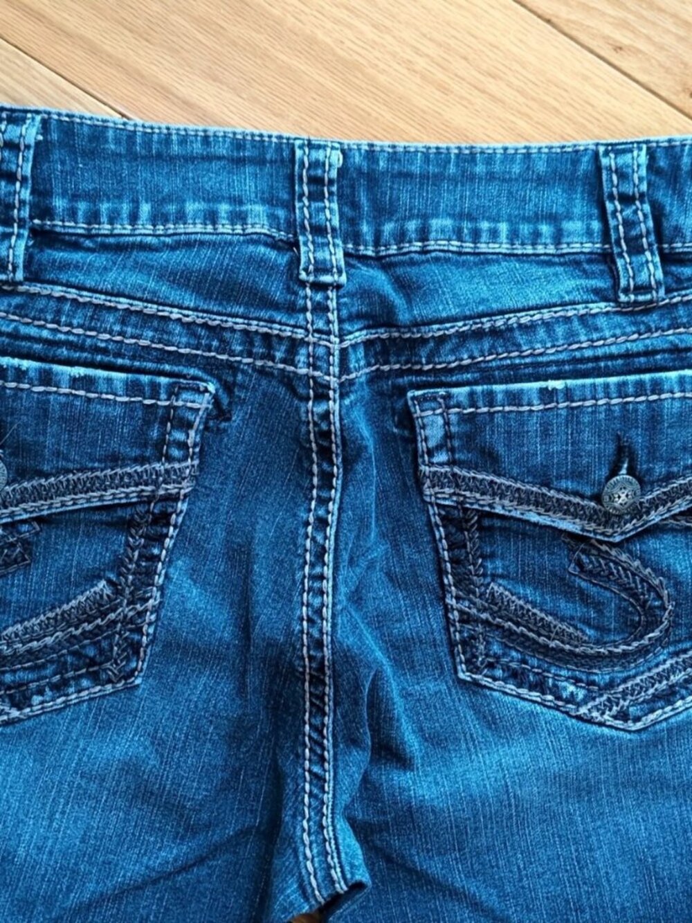 Silver Suki Women’s W34xL25 Flared Ankle Jeans Medium Wash Mid Rise - Picture 2 of 12